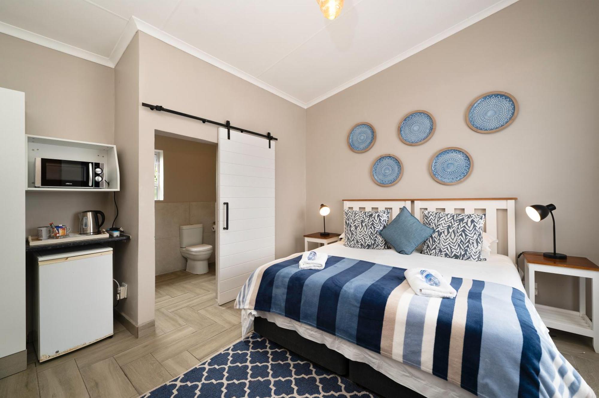 Admirals Lodge Guest House And Brightways Self Catering Apartments Port Elizabeth Dış mekan fotoğraf
