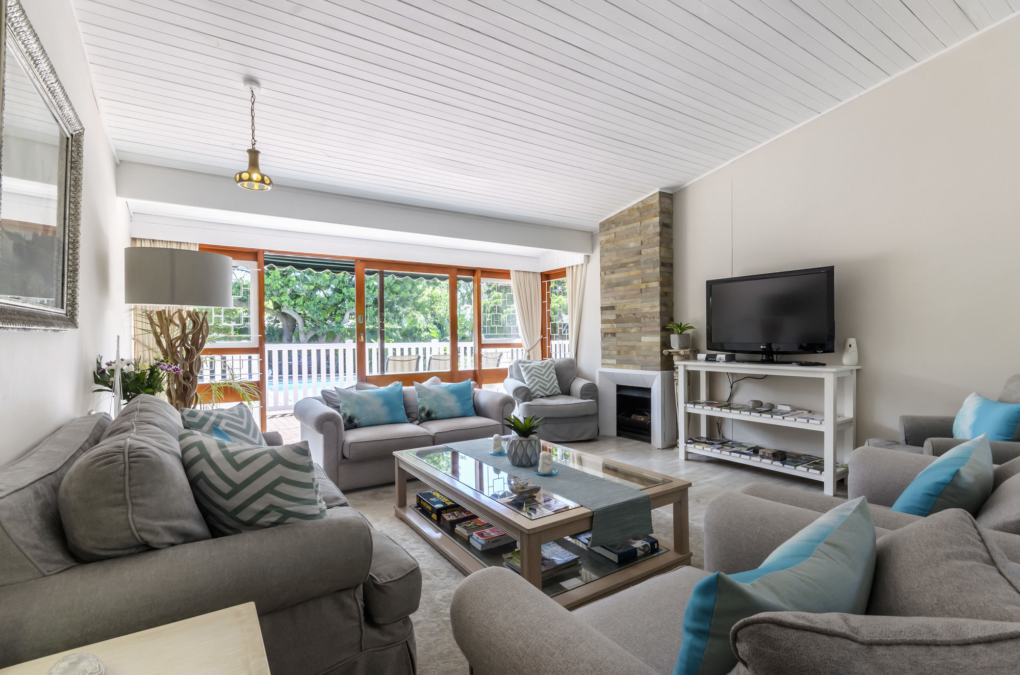 Admirals Lodge Guest House And Brightways Self Catering Apartments Port Elizabeth Dış mekan fotoğraf
